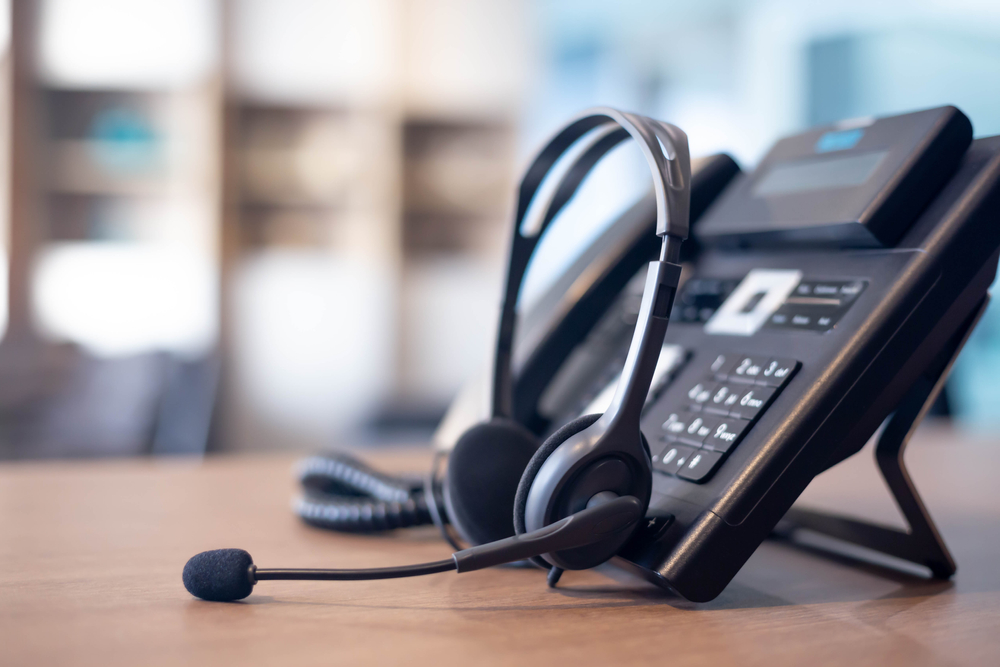 Communication phone call support on a desk